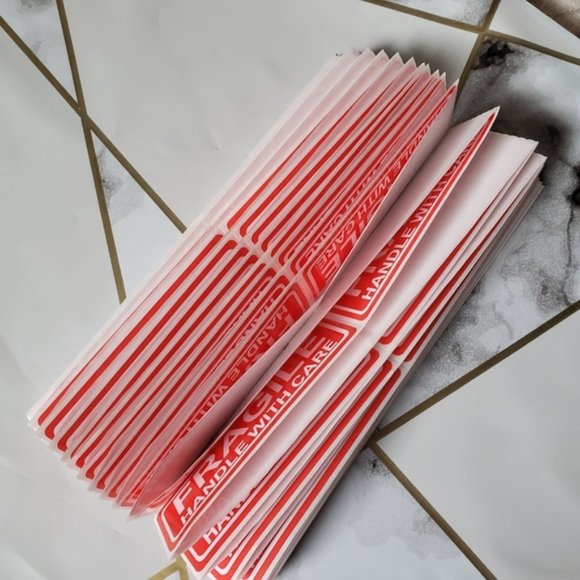 120 FRAGILE handle with care 1x3 stickers - Picture 5 of 5